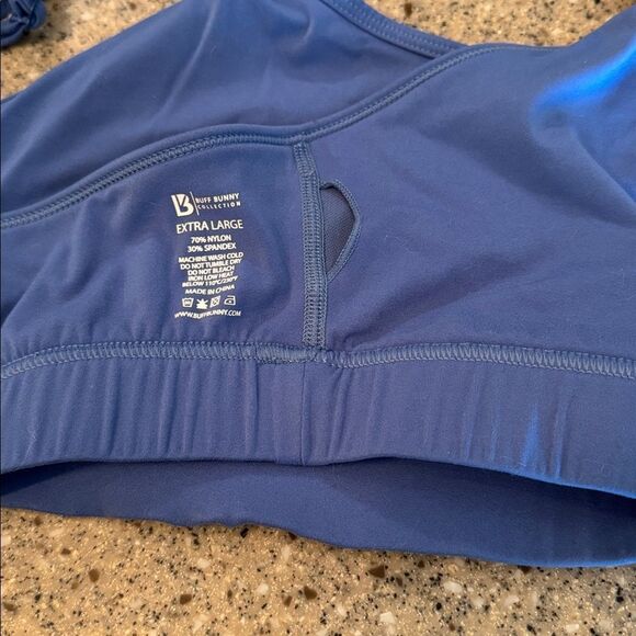 BUFFBUNNY McKinley Sports Bra In Glacier From The Frozen Collection - Picture 7 of 7